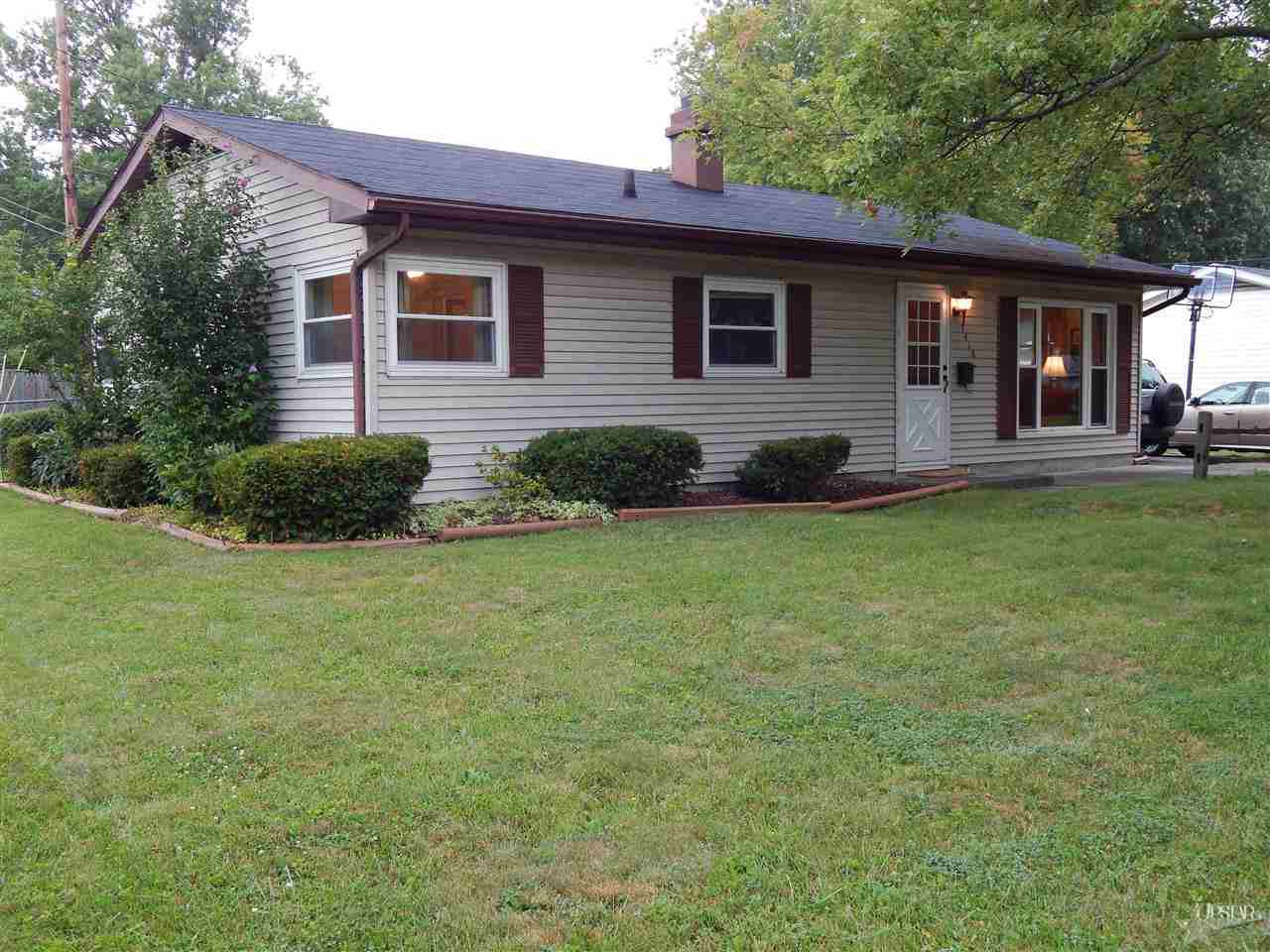 7418 Capri Dr, Fort Wayne, IN 46819 photo 1