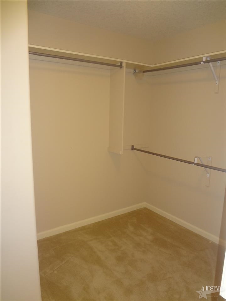 7632 Bowlander Way, Fort Wayne, IN 46835 photo 9