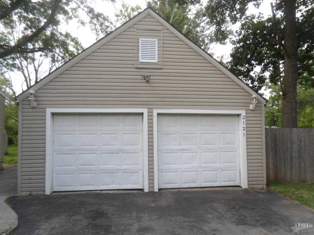 2121 E Paulding Rd, Fort Wayne, IN 46816 photo 2