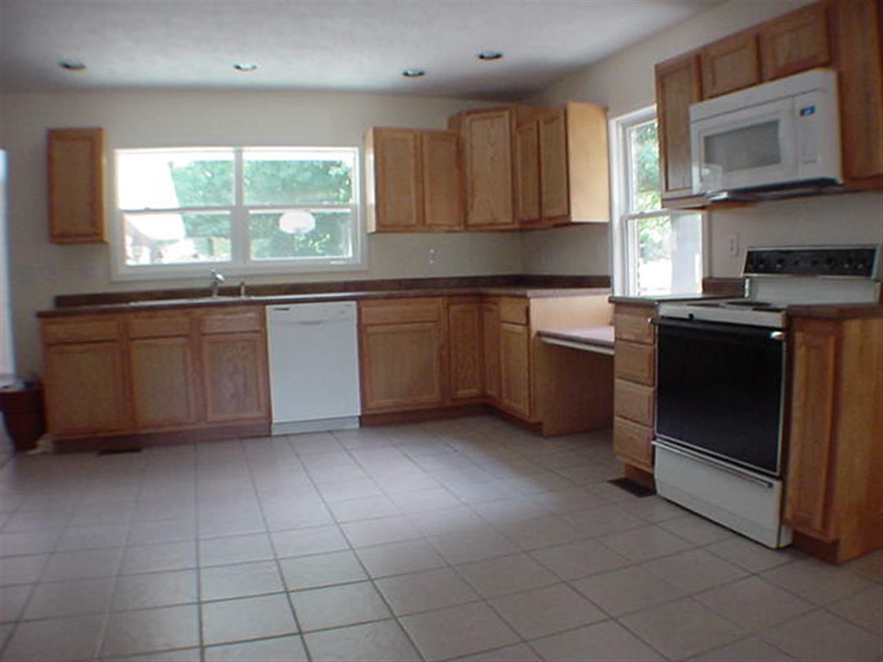 1106 E 7th St, Boswell, OK 47921 photo 3