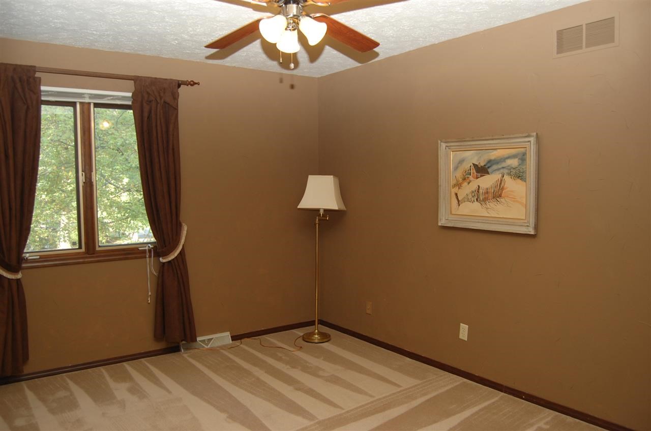 2734 E Buttonwood Ln, Bloomington, IN 47401 photo 13