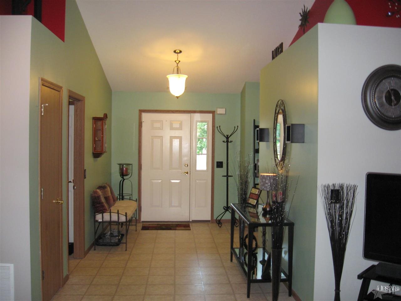 209 Beaulieu Pl, Fort Wayne, IN 46825 photo 7