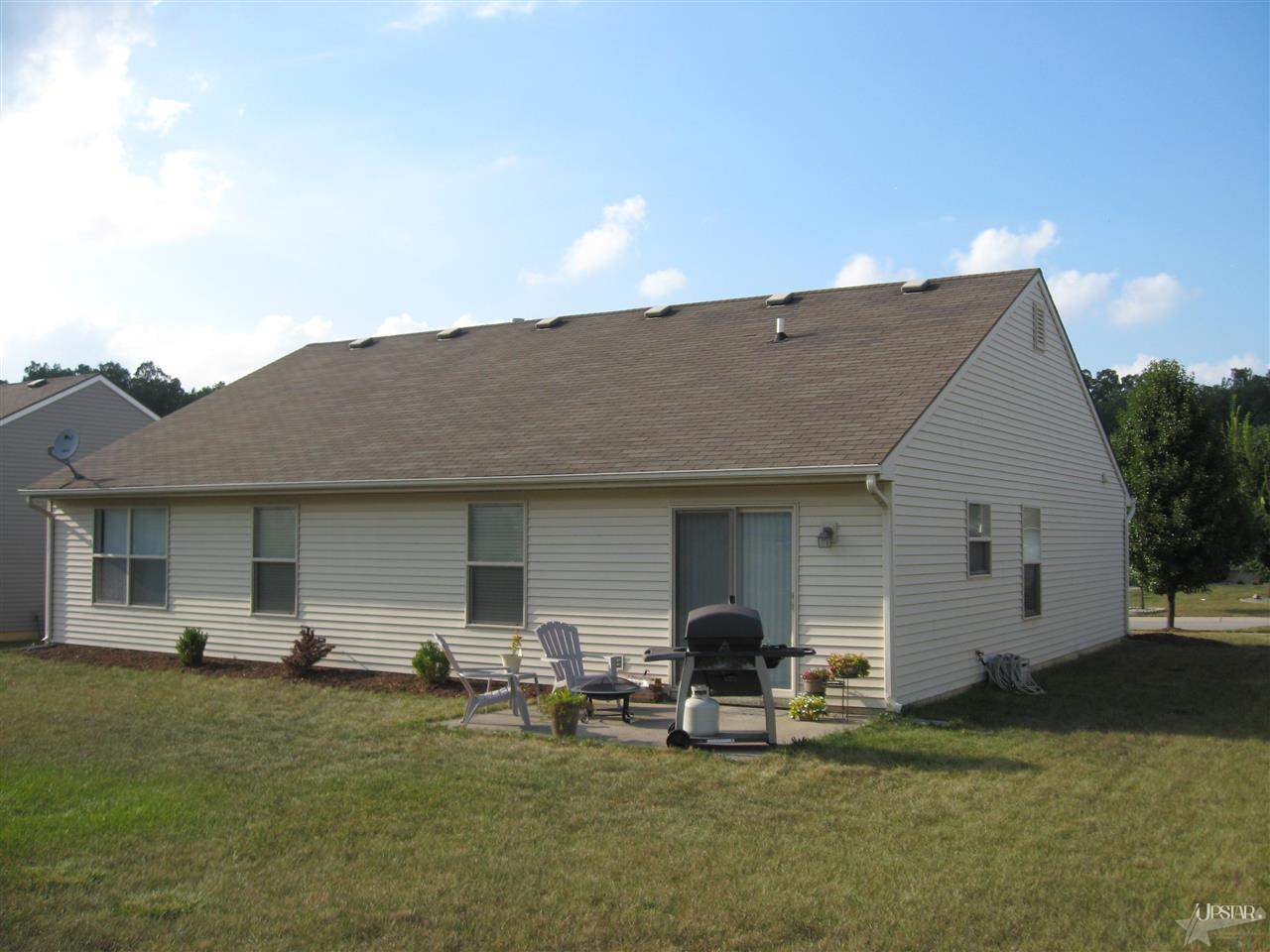 209 Beaulieu Pl, Fort Wayne, IN 46825 photo 2