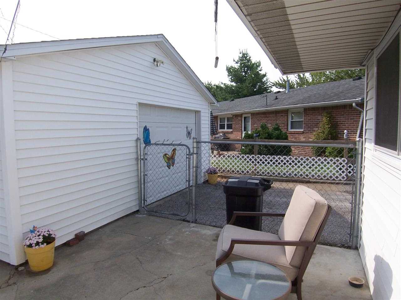 2001 Washington Dr, Frankfort, IN 46041 photo 14
