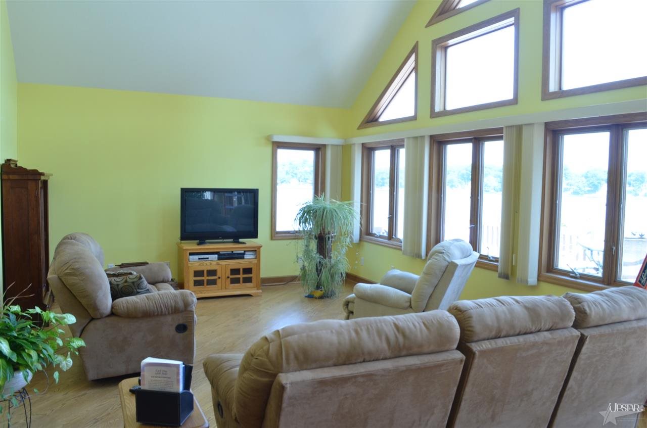 6075 S 970 E, Wolcottville, IN 46795 photo 8