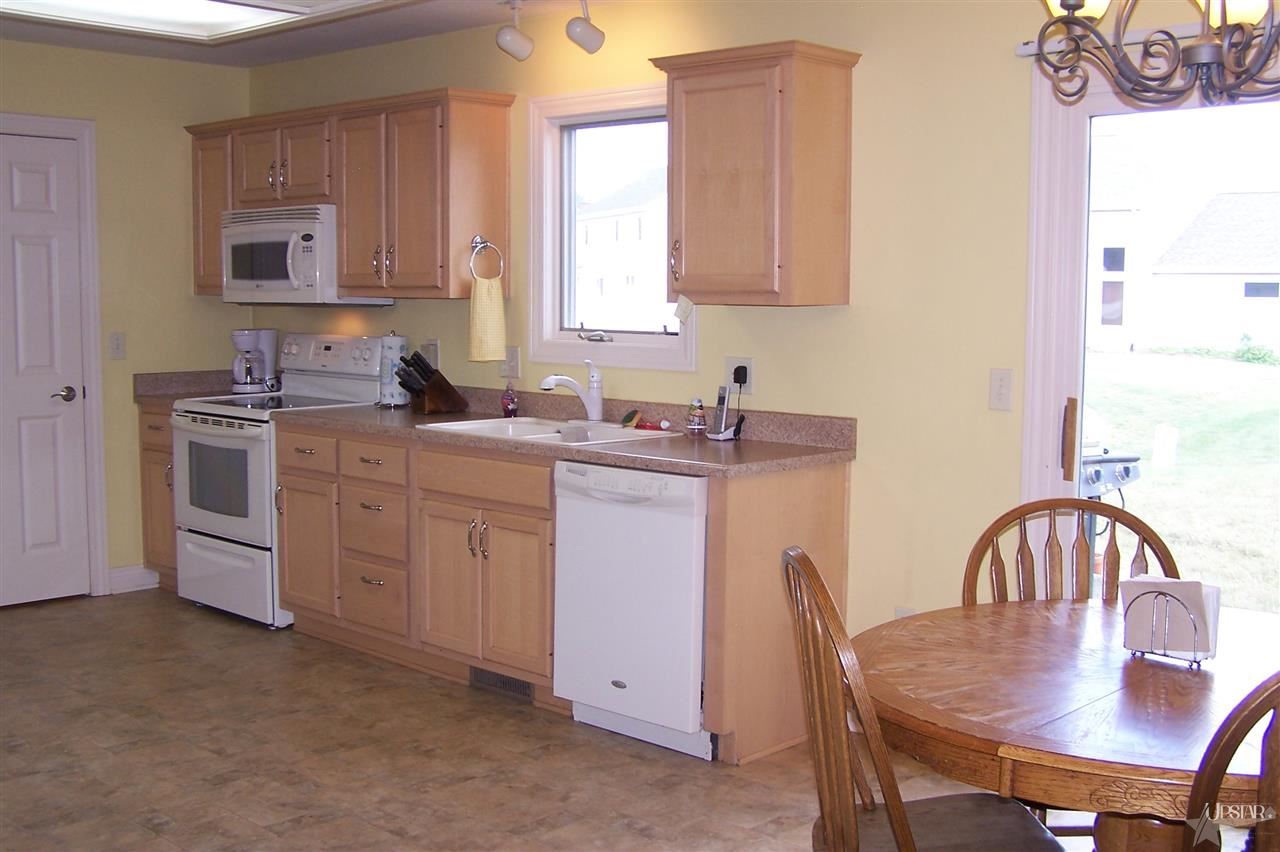 3236 Caledon Pl, Fort Wayne, IN 46818 photo 7