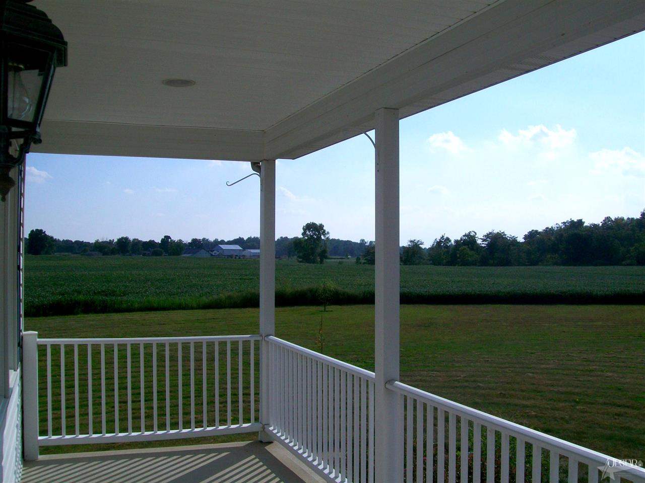 16020 Davis Rd, Spencerville, IN 46788 photo 5