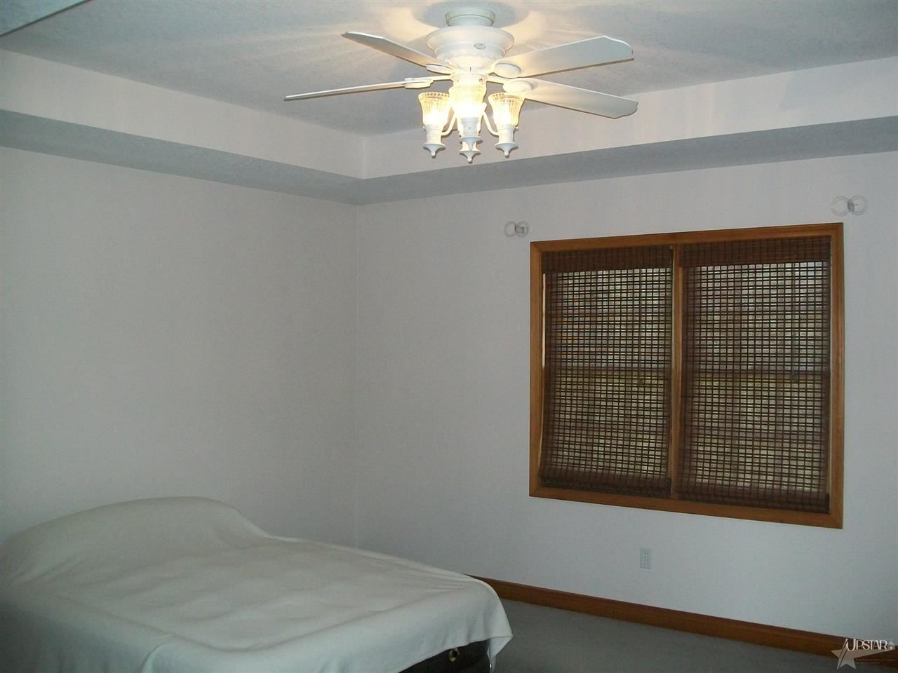 16020 Davis Rd, Spencerville, IN 46788 photo 17