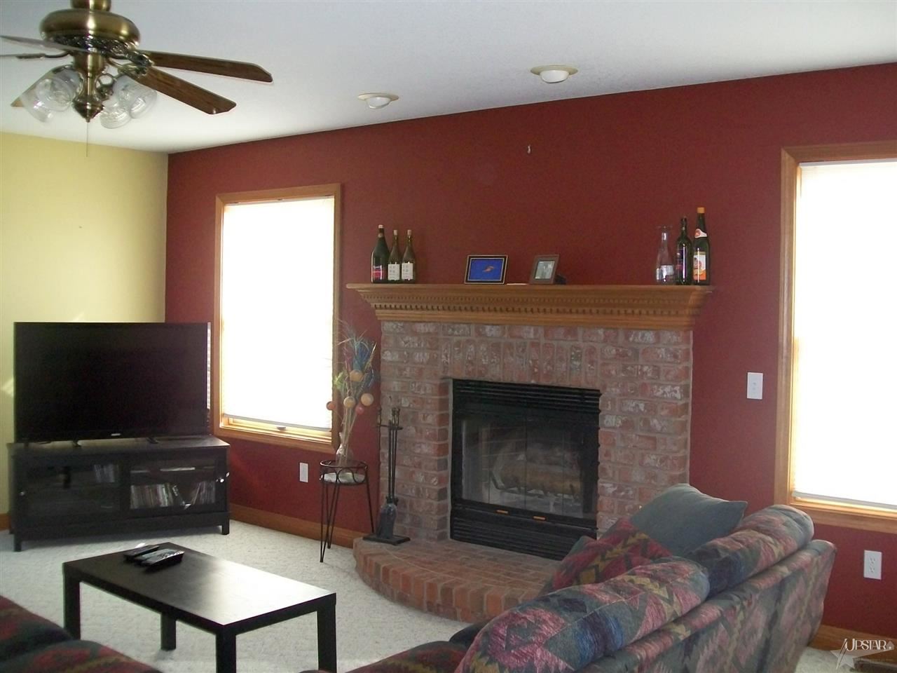 16020 Davis Rd, Spencerville, IN 46788 photo 9