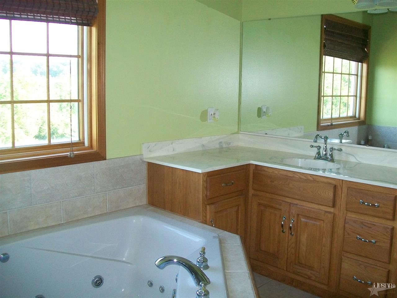16020 Davis Rd, Spencerville, IN 46788 photo 18