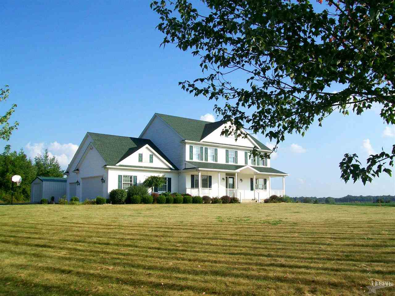 16020 Davis Rd, Spencerville, IN 46788 photo 2