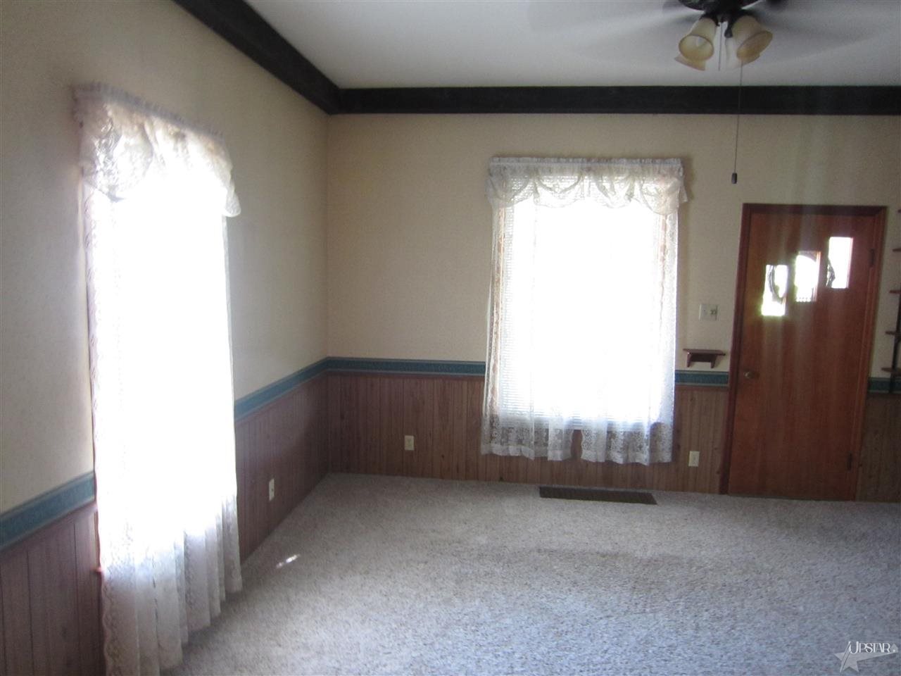 2085 Riverside Dr, Huntington, IN 46750 photo 10
