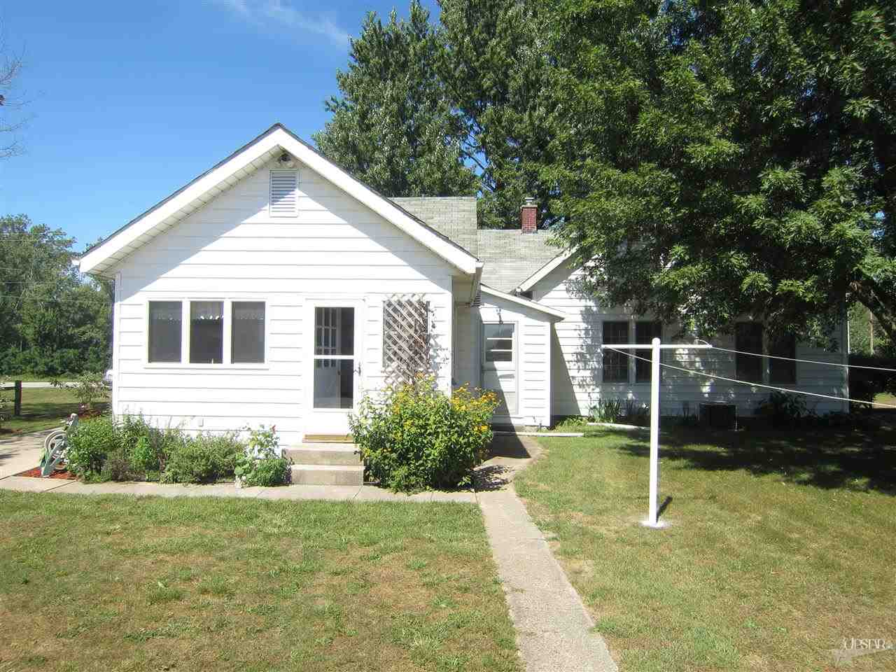 2085 Riverside Dr, Huntington, IN 46750 photo 3