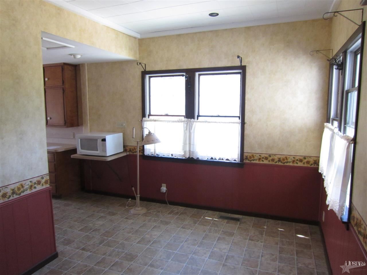 2085 Riverside Dr, Huntington, IN 46750 photo 23
