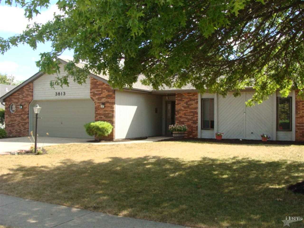 3813 Scarborough Dr, New Haven, IN 46774 photo 1