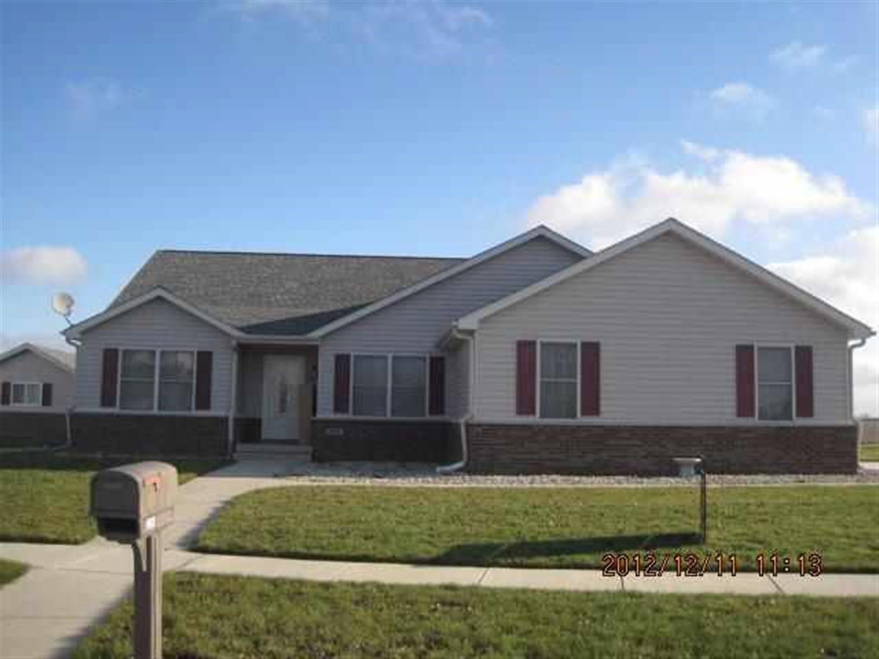 2281 Mikaela Dr, Frankfort, IN 46041 photo 1