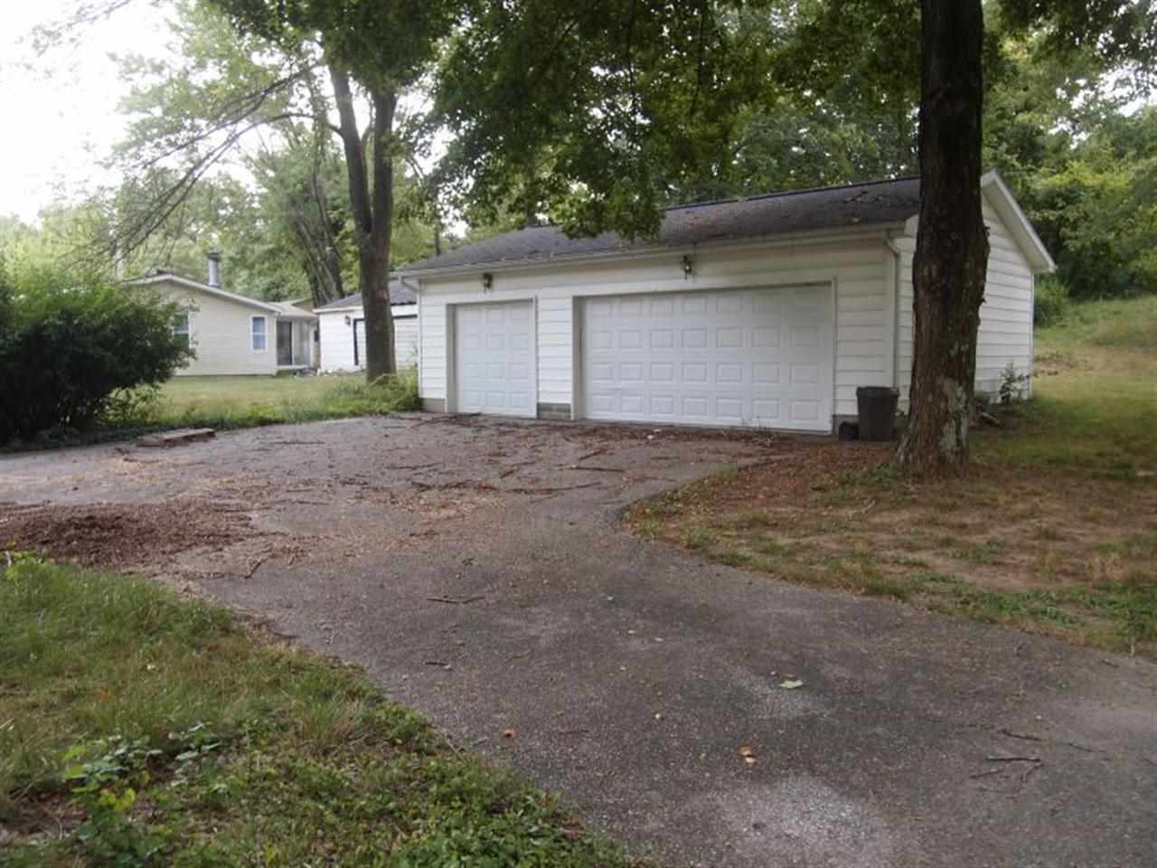 4195 N Hartstrait Rd, Bloomington, IN 47404 photo 2