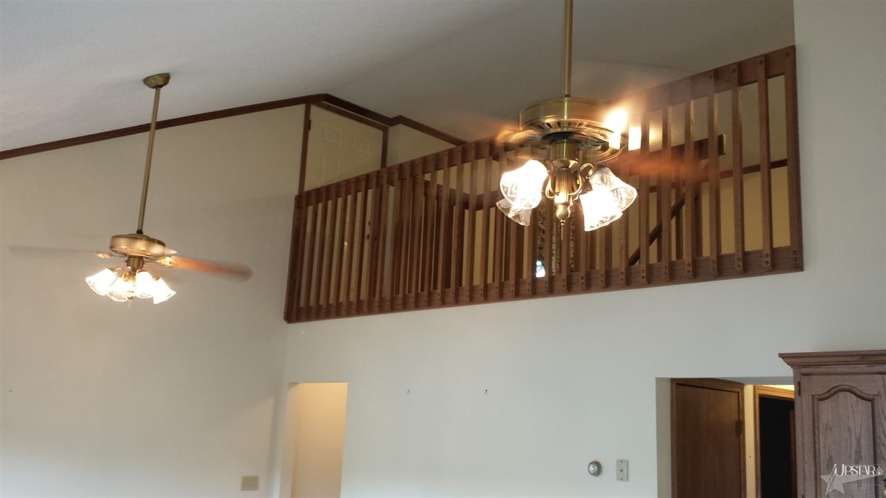 1667 E Bair Rd, Columbia City, IN 46725 photo 6