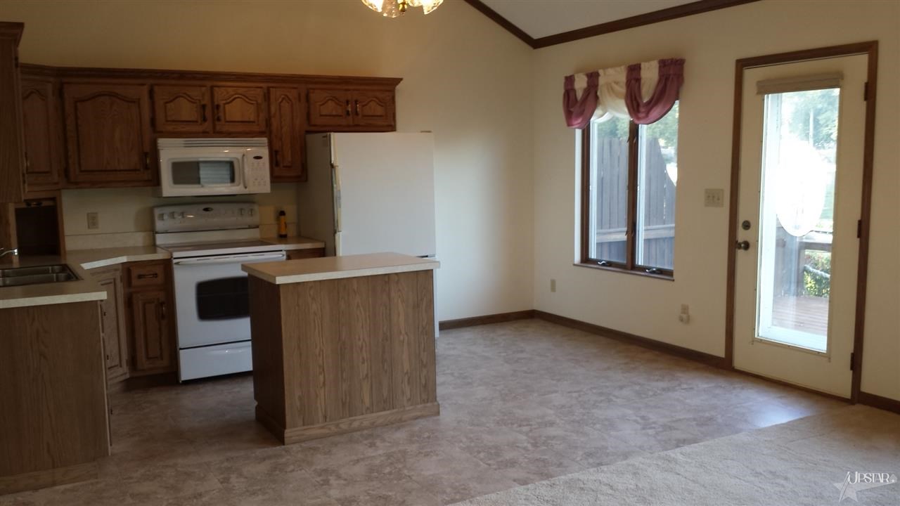 1667 E Bair Rd, Columbia City, IN 46725 photo 9