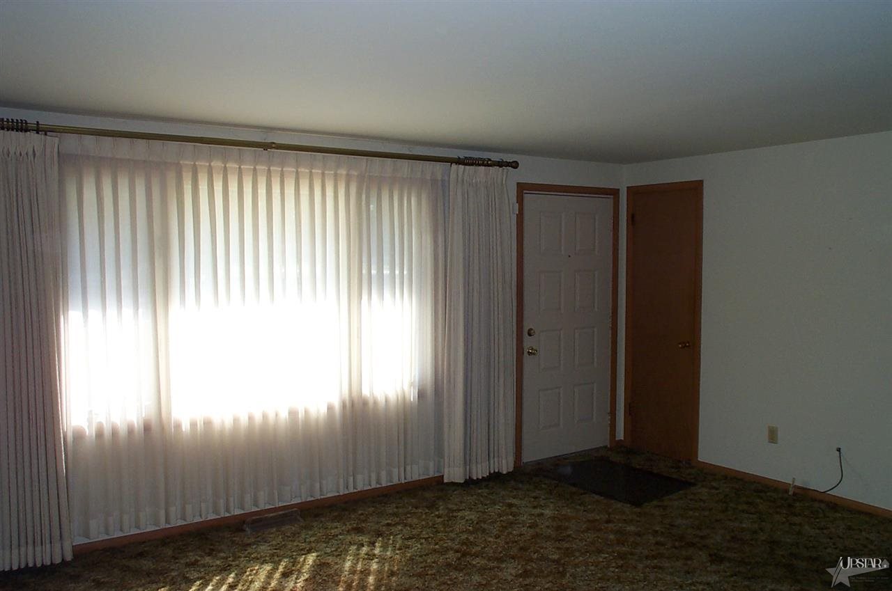 4324 Wayne Trce, Fort Wayne, IN 46806 photo 13