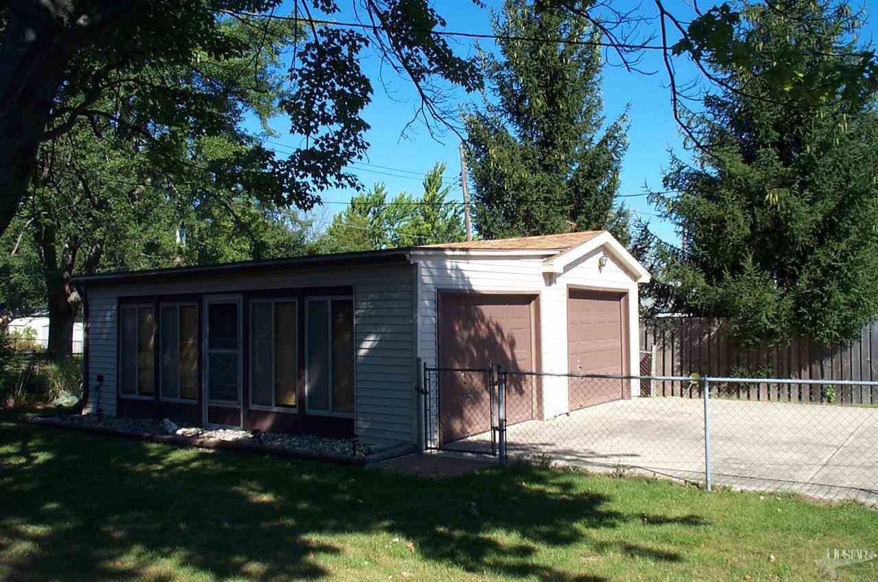 4324 Wayne Trce, Fort Wayne, IN 46806 photo 6