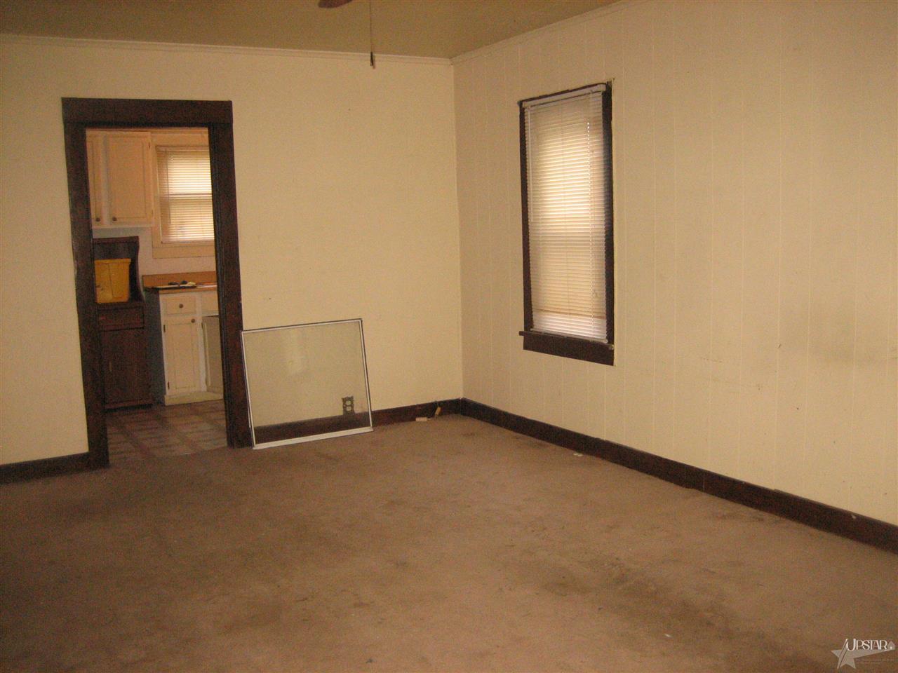 726 Lillian Ave, Fort Wayne, IN 46808 photo 2