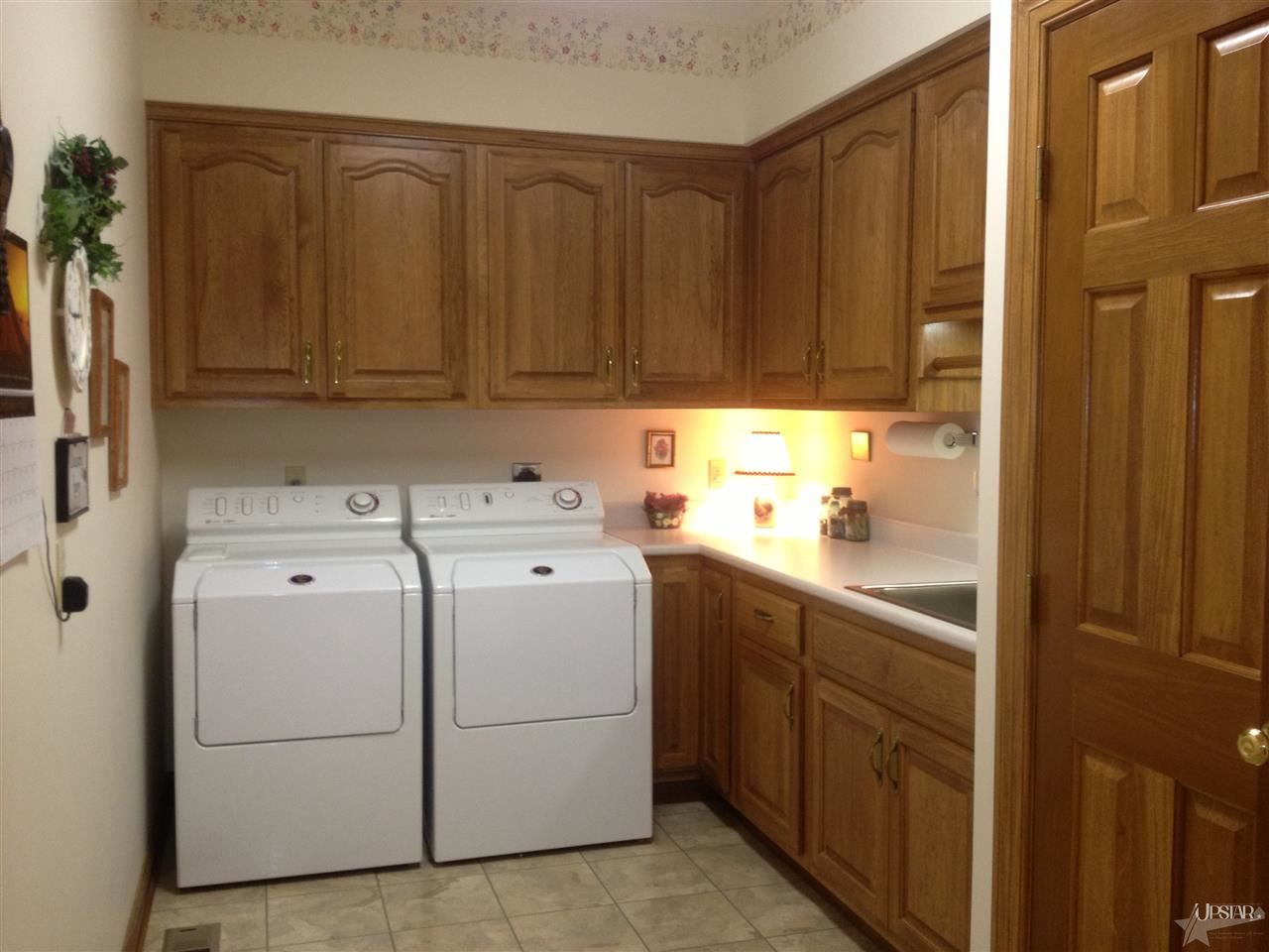 3546 Franklin Dr, Auburn, IN 46706 photo 8