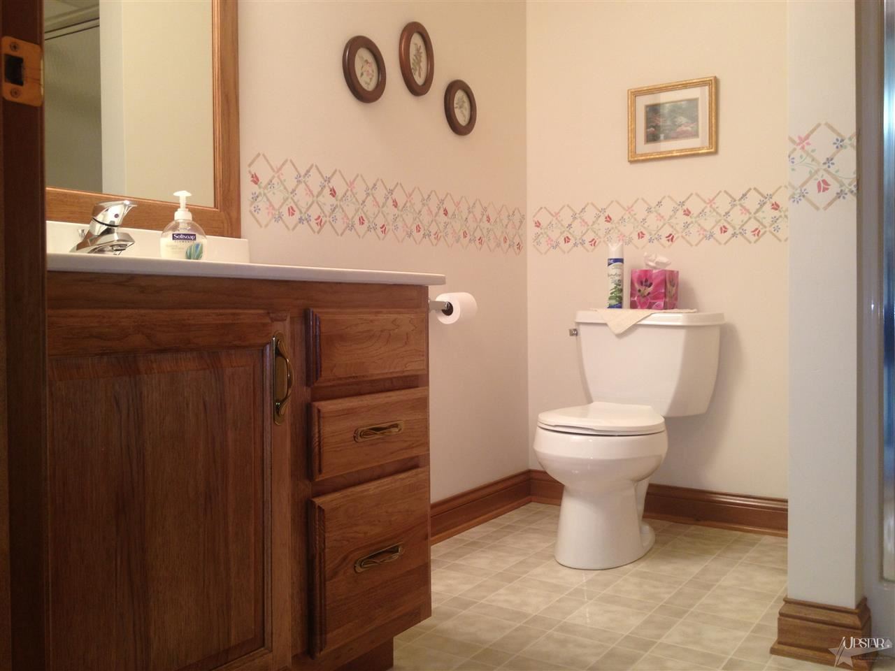 3546 Franklin Dr, Auburn, IN 46706 photo 24