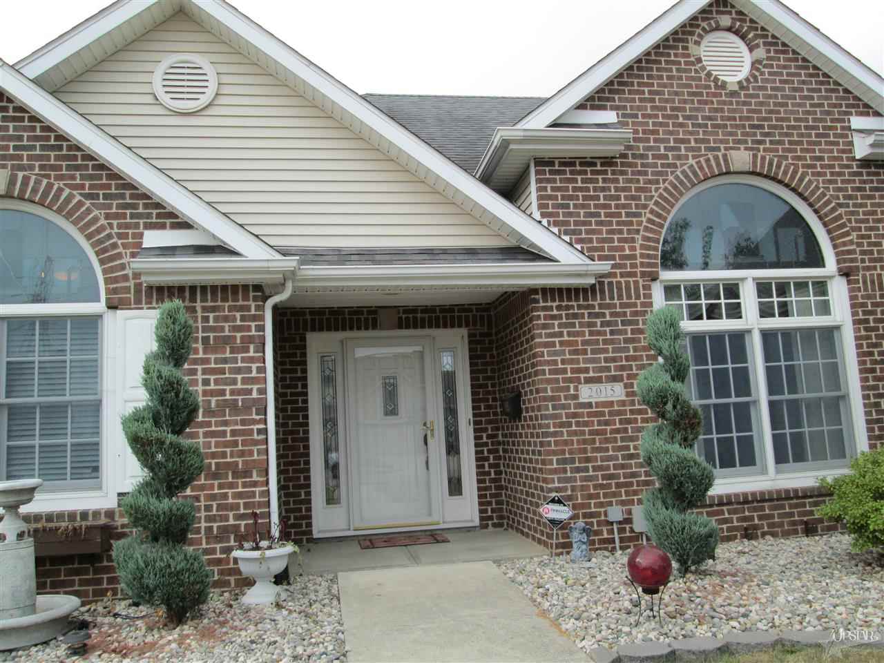 2015 Lakewood Dr, Fort Wayne, IN 46819 photo 4
