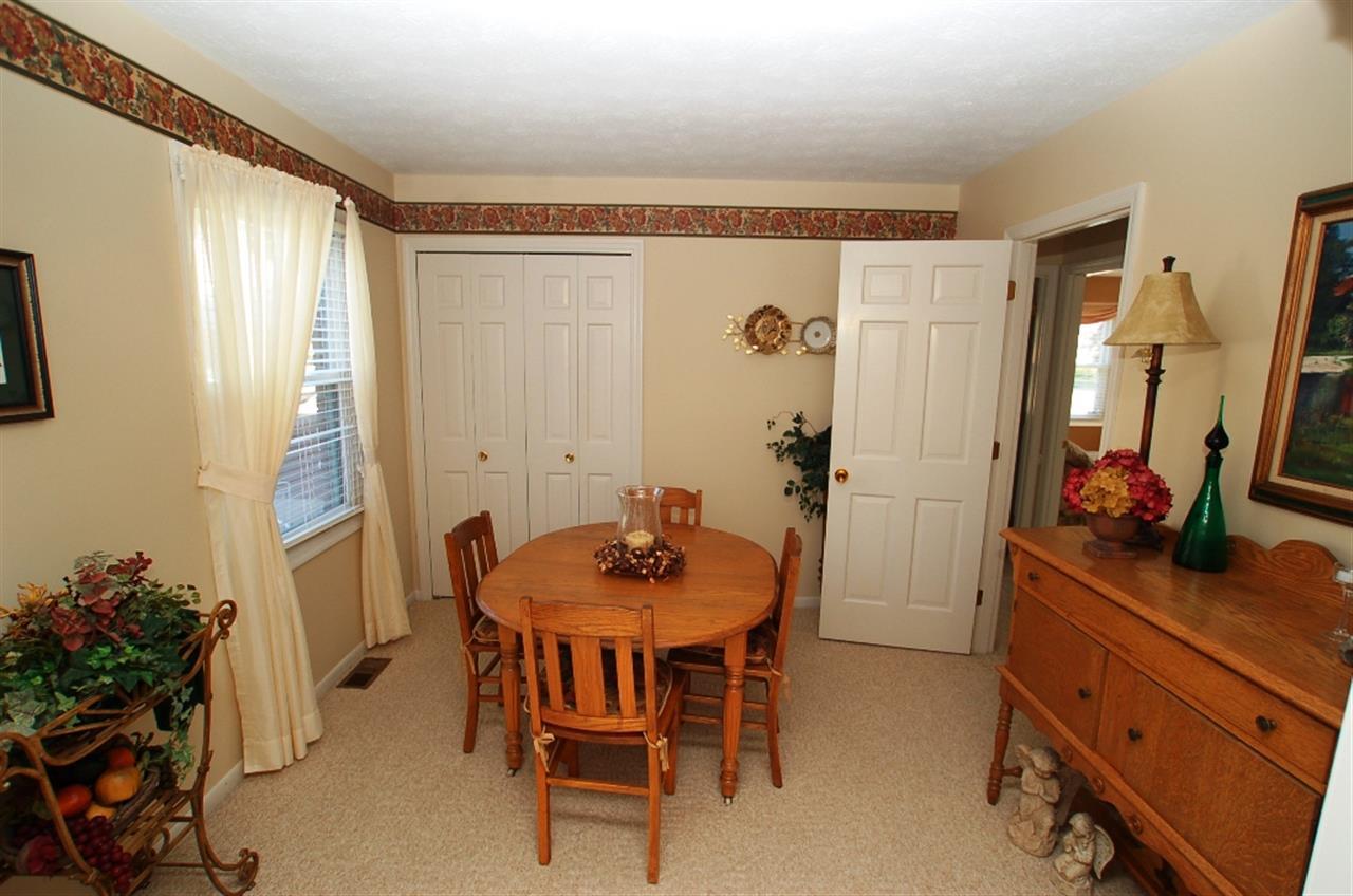 1051 Homewood Dr, Frankfort, IN 46041 photo 15