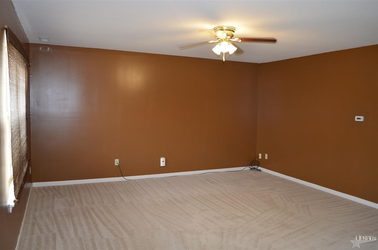 8229 Rocky Glen Pl, Fort Wayne, IN 46825 photo 4