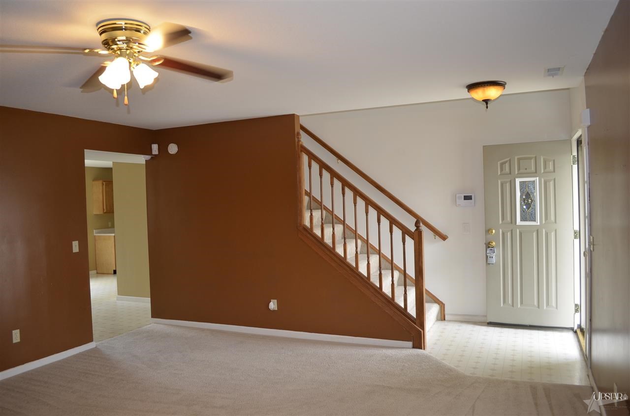 8229 Rocky Glen Pl, Fort Wayne, IN 46825 photo 3