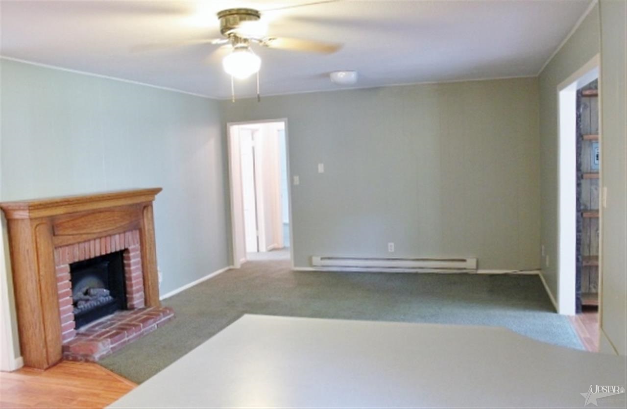 4832 Imperial Park Dr, Fort Wayne, IN 46835 photo 8