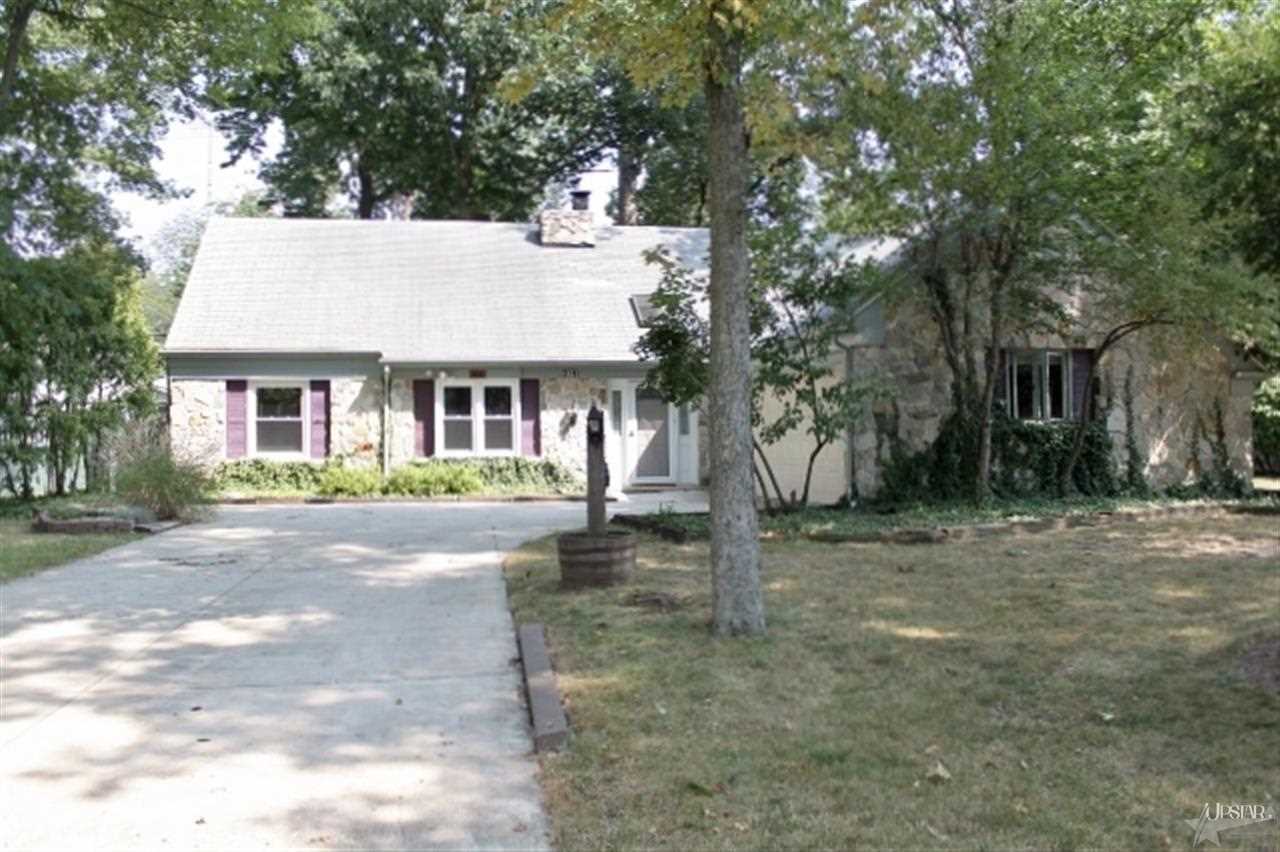 4832 Imperial Park Dr, Fort Wayne, IN 46835 photo 2