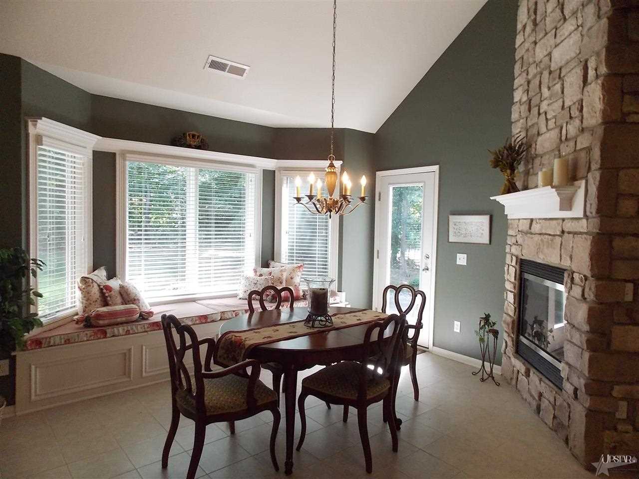 11724 Island Cove Dr, Fort Wayne, IN 46845 photo 3