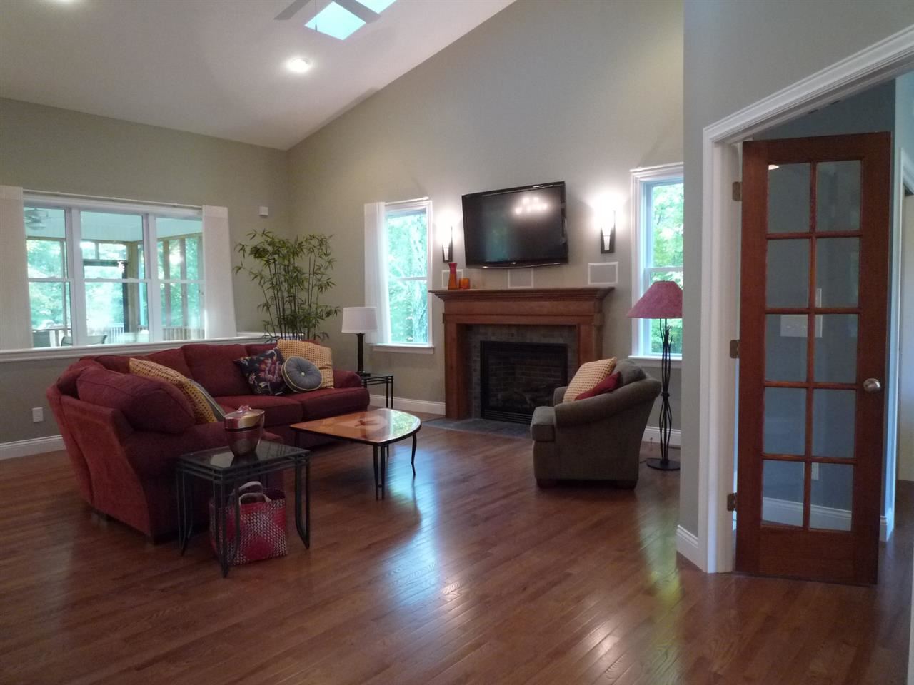 1296 S Barnes Dr, Bloomington, IN 47401 photo 3