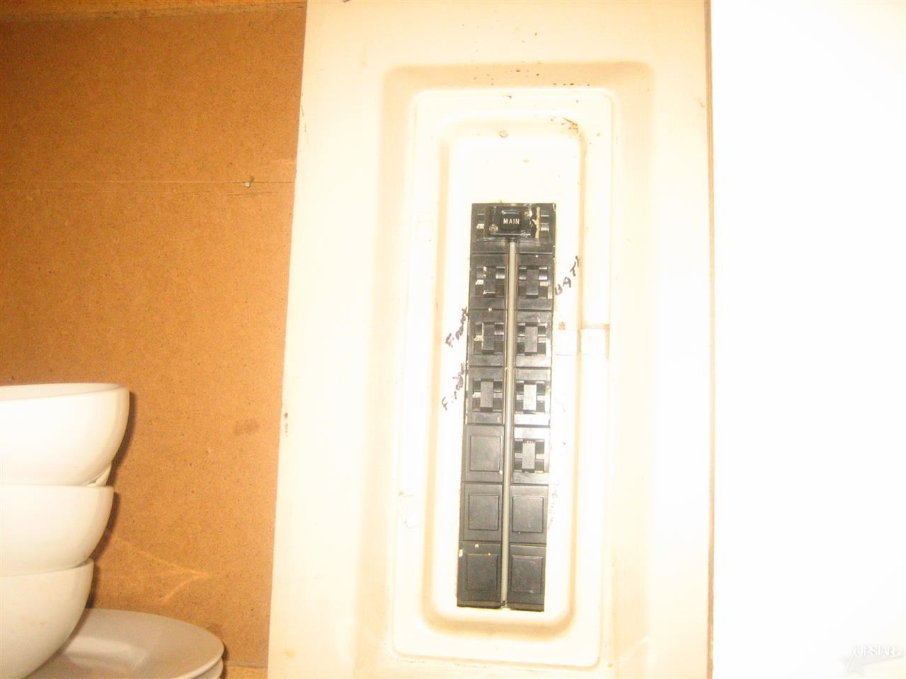 819 Elmer Ave, Fort Wayne, IN 46808 photo 6