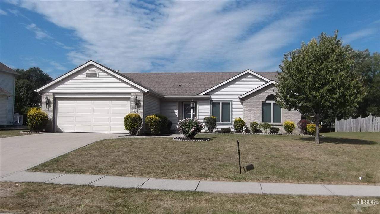 8209 Asher Dr, Fort Wayne, IN 46815 photo 1