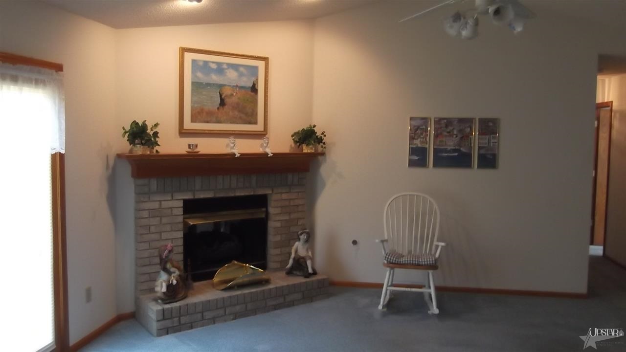 8209 Asher Dr, Fort Wayne, IN 46815 photo 5