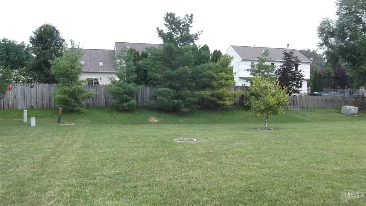 8209 Asher Dr, Fort Wayne, IN 46815 photo 4