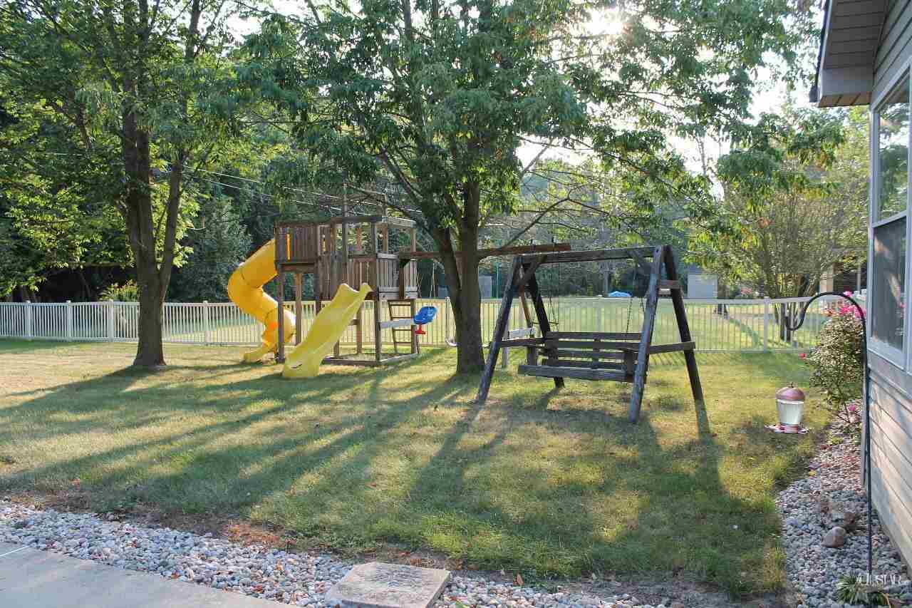 2598 E Maple Dr, Bluffton, IN 46714 photo 24