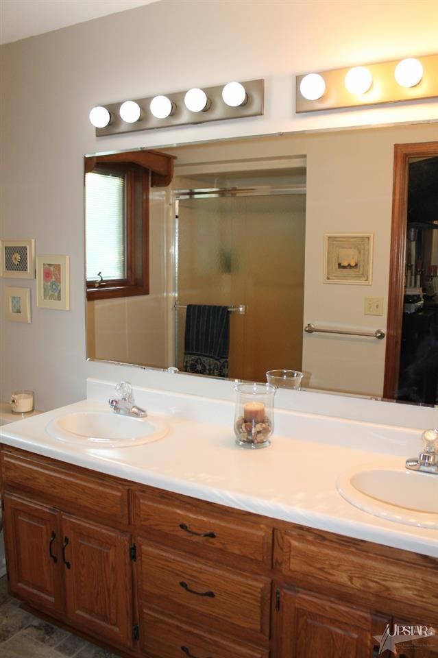 2598 E Maple Dr, Bluffton, IN 46714 photo 17