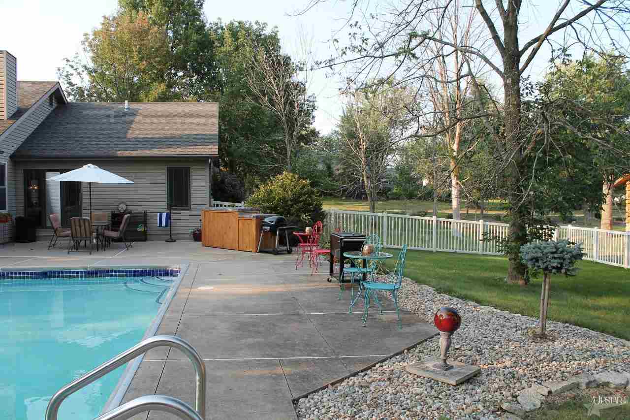 2598 E Maple Dr, Bluffton, IN 46714 photo 28
