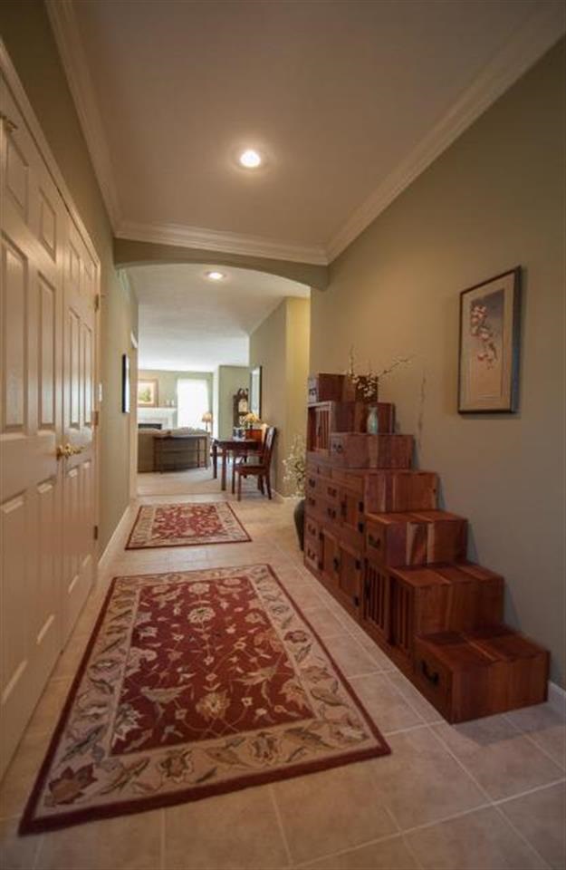 1055 S Fieldcrest Ct, Bloomington, IN 47401 photo 5