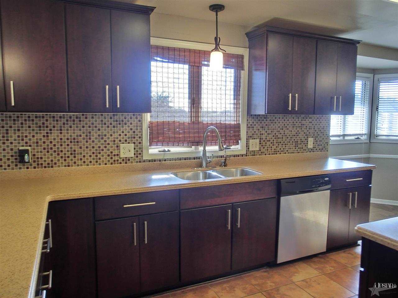 1005 Dawnan Dr, Fort Wayne, IN 46816 photo 8