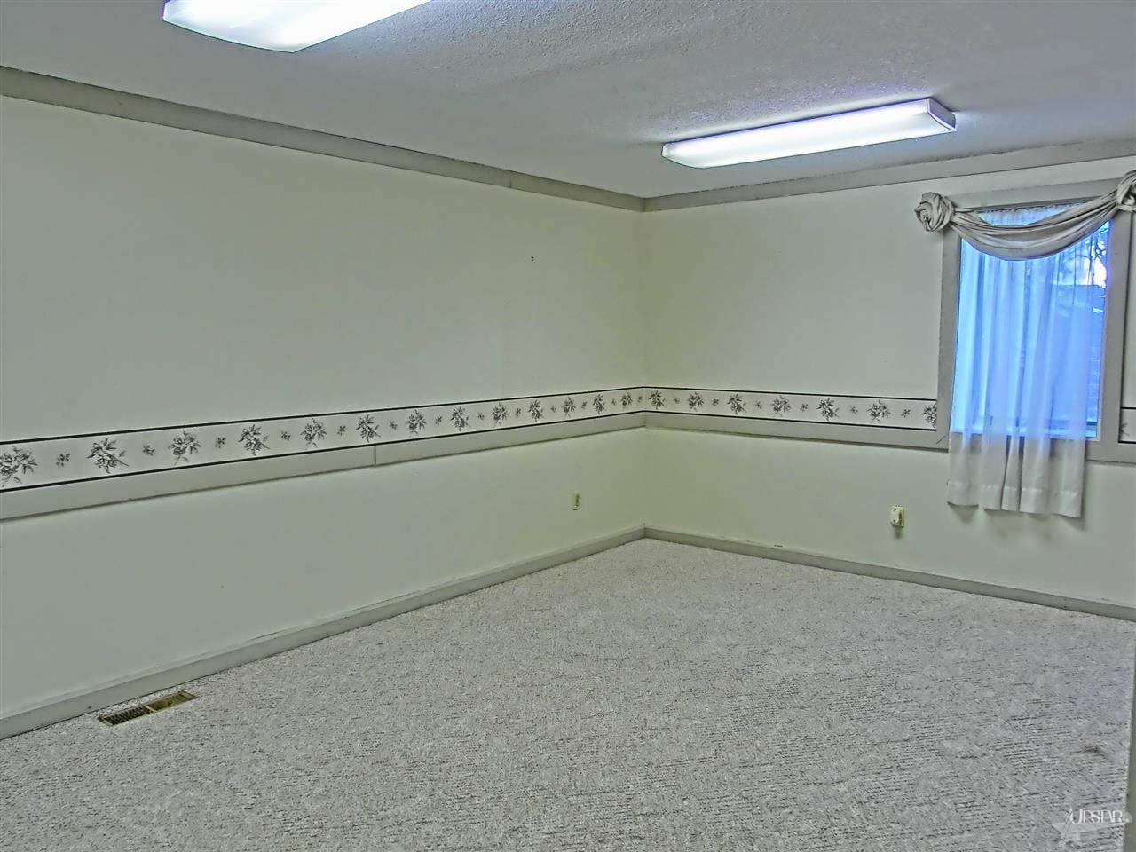 1005 Dawnan Dr, Fort Wayne, IN 46816 photo 23