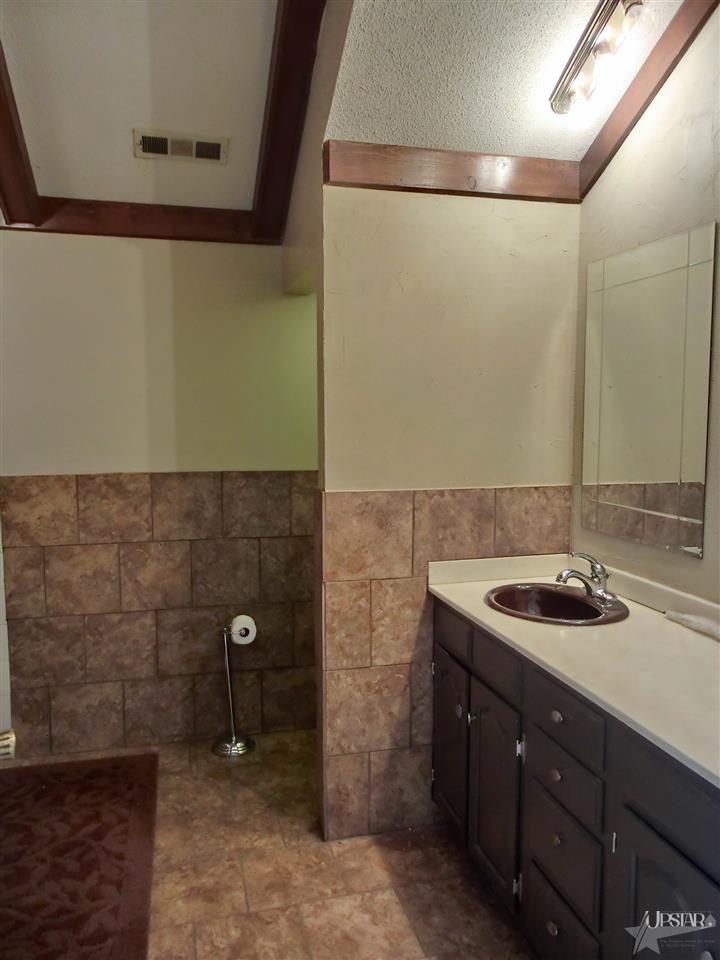1005 Dawnan Dr, Fort Wayne, IN 46816 photo 17