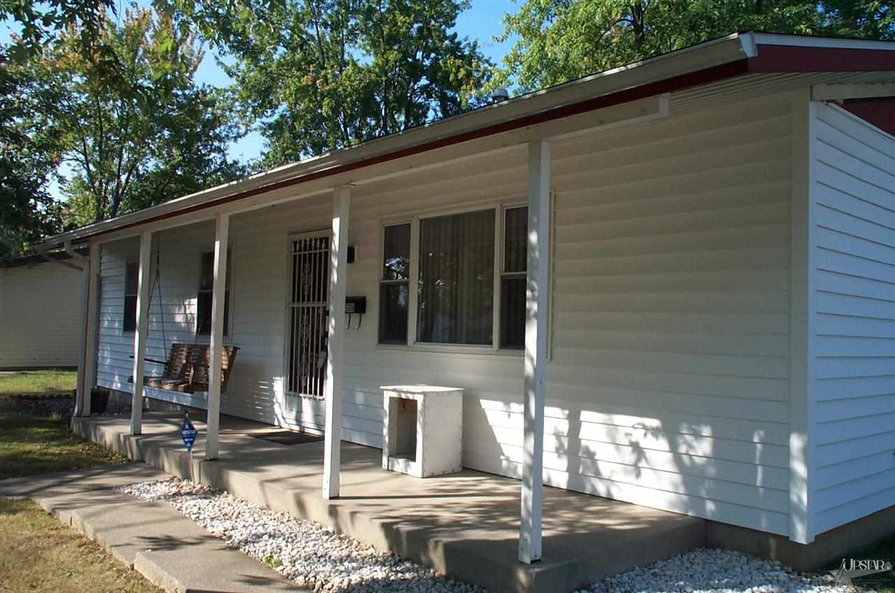 6008 Downingtown Dr, Fort Wayne, IN 46816 photo 2