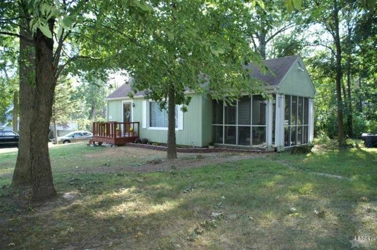 4112 Woodhill Dr, Fort Wayne, IN 46804 photo 1