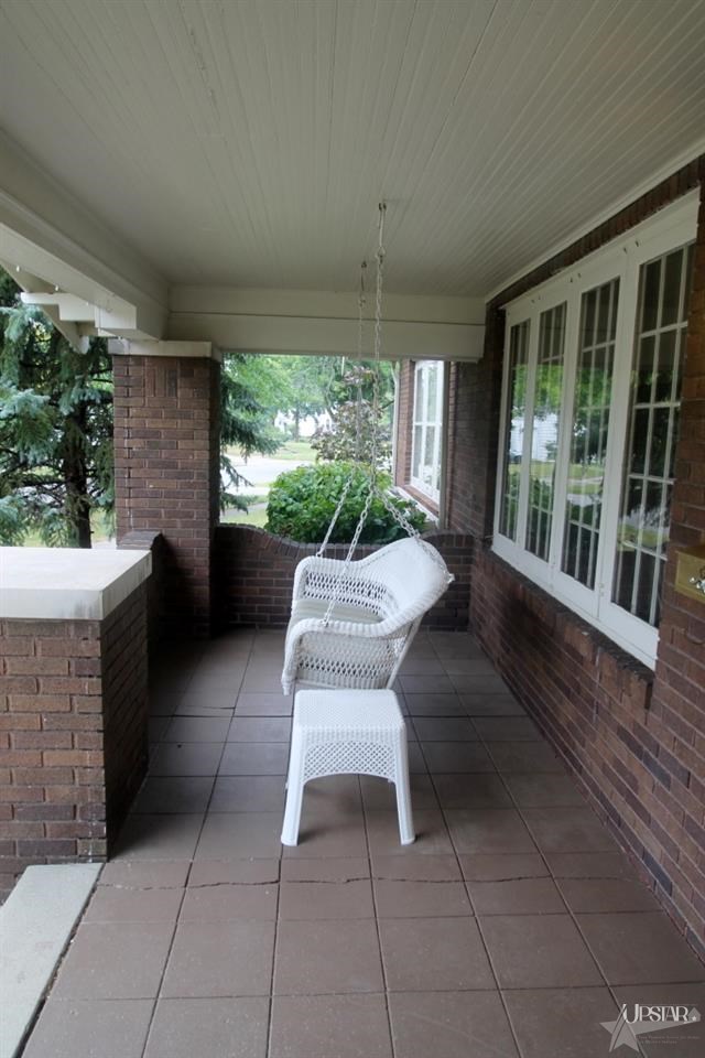 1943 Lawndale Dr, Fort Wayne, IN 46805 photo 3
